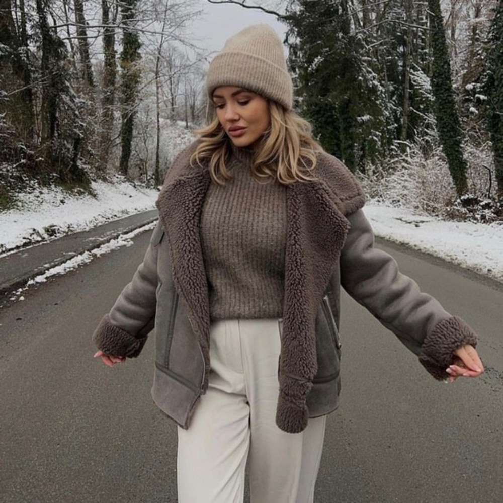 Price Firm - ZARA Bloggers Fav Aviator Jacket